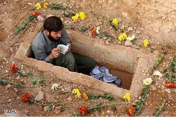 تشییع و خاکسپاری دو شهید گمنام در سومار