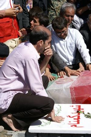تشییع و خاکسپاری شهدا گمنام در دهاقان اصفهان