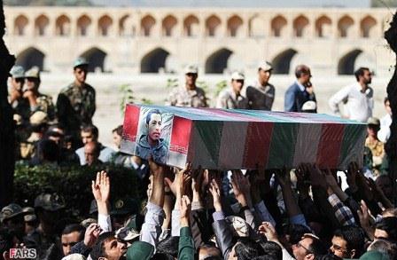 تشییع و خاکسپاری شهدای دفاع مقدس در اصفهان
