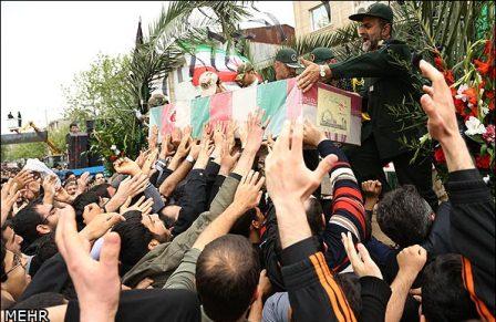 تشییع و خاکسپاری شهدای گمنام در دانشگاه آزاد لاهیجان