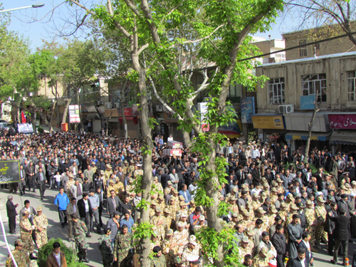 تشییع و خاکسپاری در دانشگاه آزاد کردستان