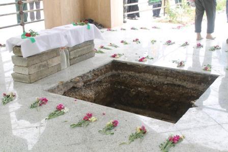 تشییع و خاکسپاری در دانشگاه آزاد گناباد