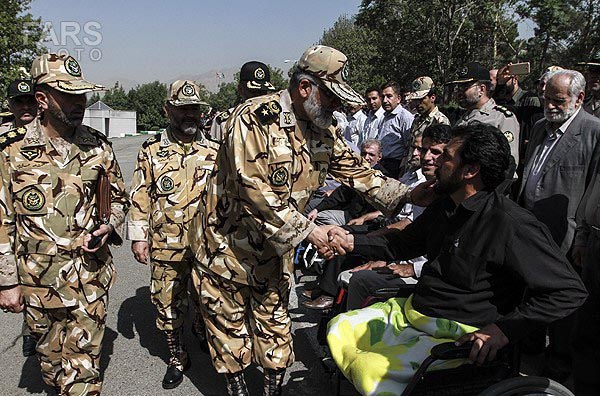 تشییع و خاکسپاری سه شهید گمنام در تهران