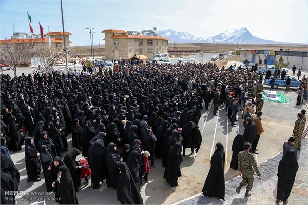 مراسم تشییع و خاکسپاری دو شهید گمنام در خمین 29