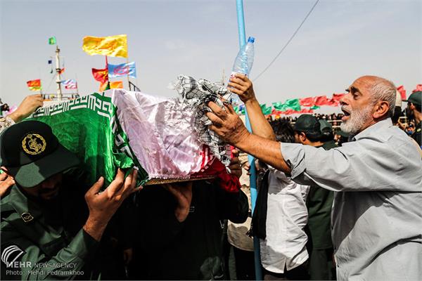 ورود پیکر ۱۳۵ شهید دوران دفاع مقدس از مرز آبی اروند 27