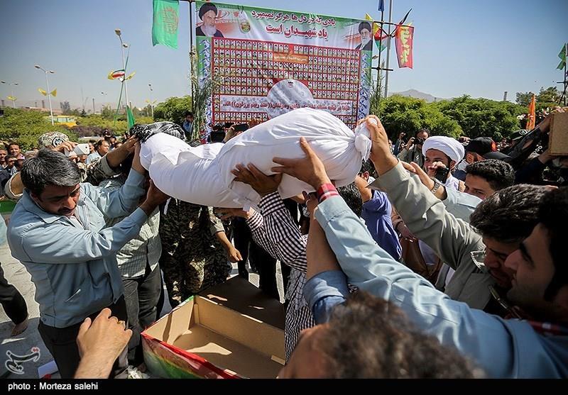 تشییع شهدای گمنام در ذوب آهن اصفهان 1