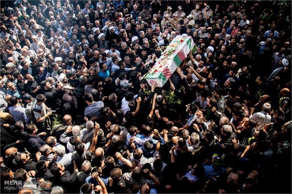 آئین تشییع و تدفین پیکر مطهر شهید غواص در نازی آباد تهران 3