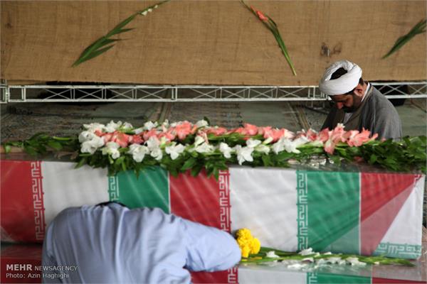 مراسم وداع با شهدای غواص و خط شکن در دانشگاه تهران 14