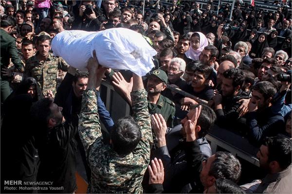 تشییع پیکر شهدای هشت سال دفاع مقدس در قزوین 13