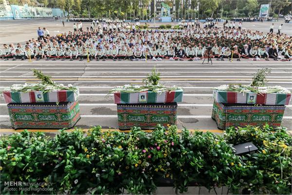 تشییع پیکر سه شهید تازه تفحص شده نیروی انتظامی 2