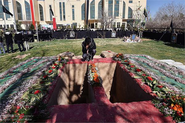 مراسم تشییع و تدفین پیکر مطهر دو شهید گمنام در شیراز‎ 10