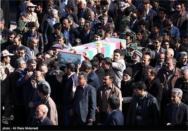 مراسم تشییع پیکر هفت شهید گمنام در شهرکرد 14