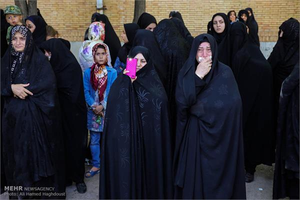 مراسم تشییع پیکر دو شهید گمنام در هادیشهر 12