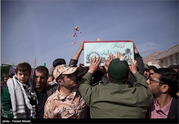 تشییع پیکر شهید گمنام در کرمانشاه 5