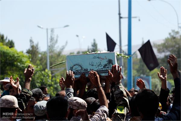 تشییع دو شهید دفاع مقدس در کرمان 5