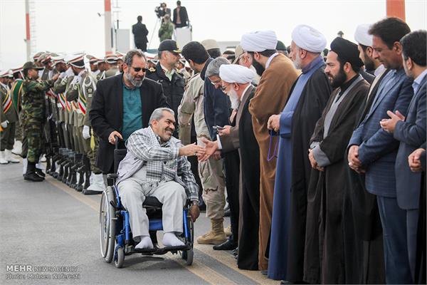 استقبال از ۸ شهید گمنام در فرودگاه بیرجند 13