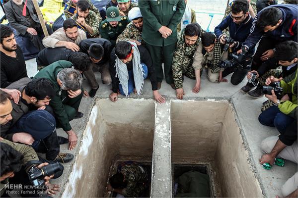 تشیع دو شهید گمنام سال های دفاع مقدس در شریفیه قزوین 3