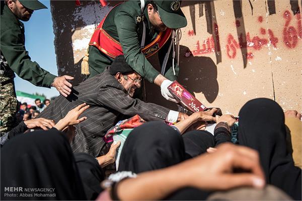 تشییع پیکر شهدای گمنام هشت سال دفاع مقدس در لامرد 33