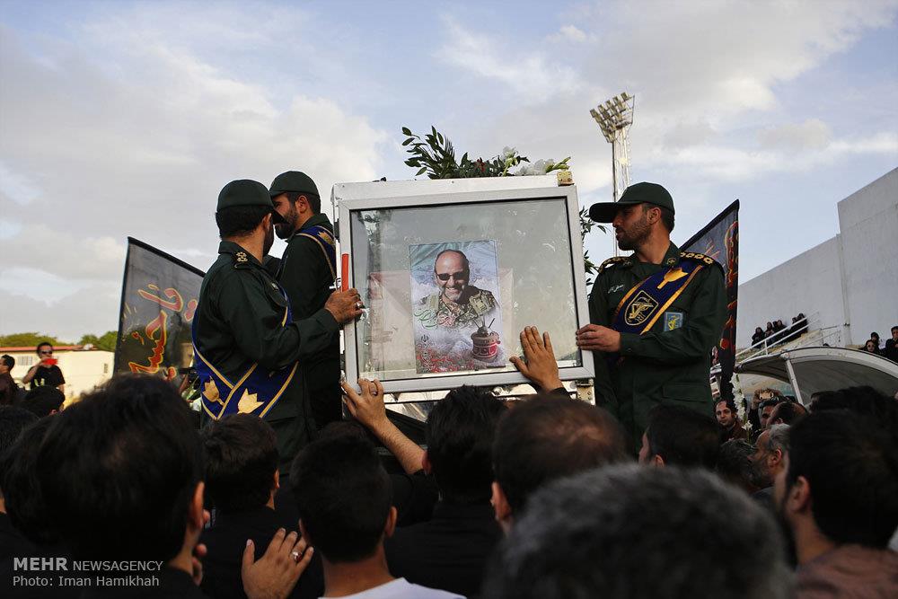 تشییع پیکر سردار شهید علیرضا شمسی‌پور 1