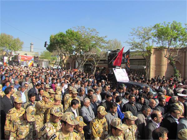 تشییع و خاکسپاری در دانشگاه آزاد کردستان