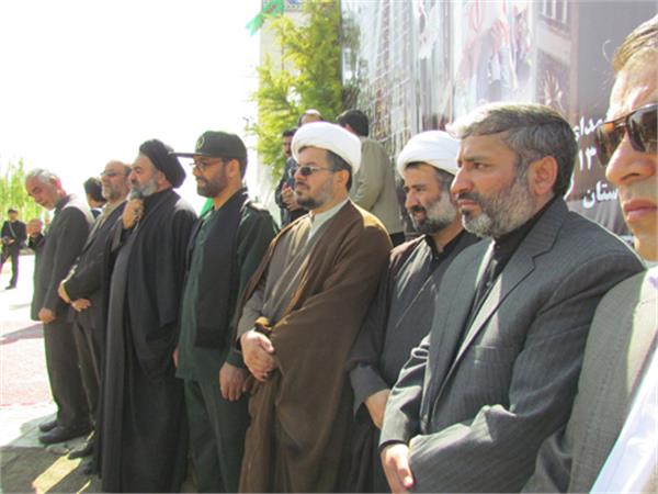 تشییع و خاکسپاری در دانشگاه آزاد کردستان