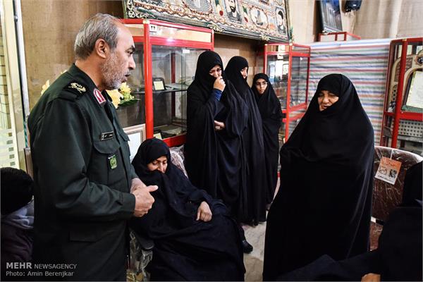 دیدار خانواده شهید طبائی با فرزندشان بعد از 33 سال 4