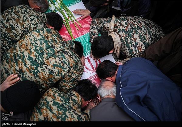 مراسم تشییع پیکر شهید محمدسعید محققی 2