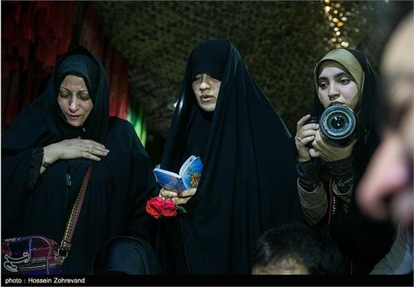 دیدار خانواده شهید ناصر مظفری با پیکر فرزندشان پس از ۳۳ سال 9