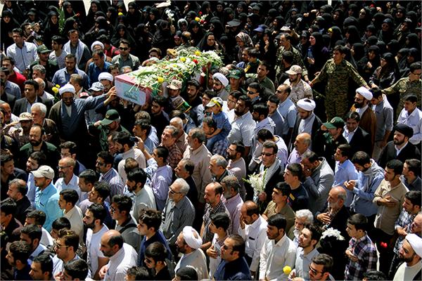 تشییع و خاکسپاری دو شهید گمنام در دانشگاه آزاد پرند 10