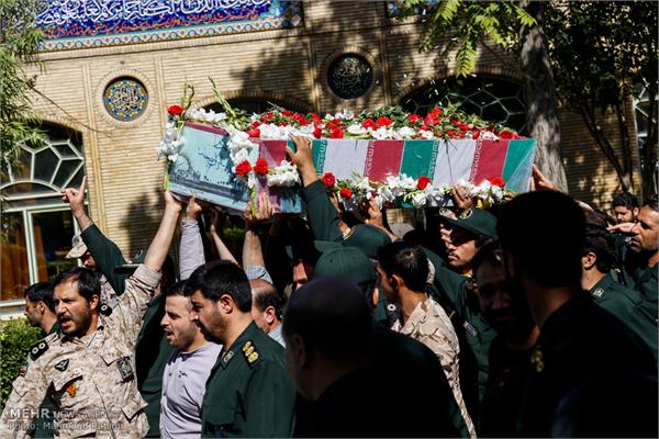 تشییع پیکر شهید گمنام در ستاد یگان صابرین سپاه 1