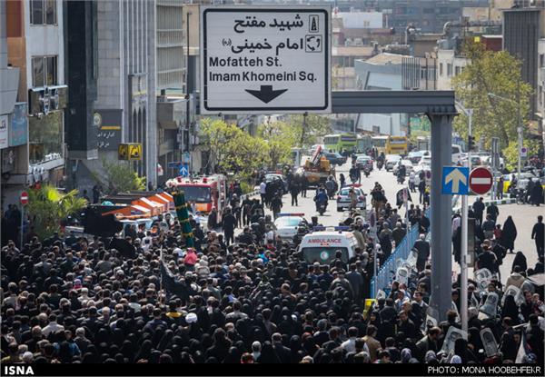 اجتماع عزاداران فاطمی و تشییع شهید گمنام در میدان هفت‌تیر