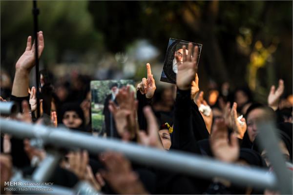 مراسم تشییع پیکر سه شهید گمنام دفاع مقدس در تهران 12