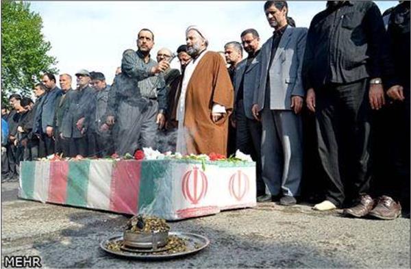 تشییع و خاکسپاری شهدای گمنام در دانشگاه آزاد بابل