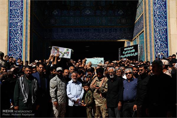 تشییع دو شهید دفاع مقدس در کرمان 7