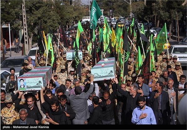 تدفین دو شهید گمنام در دانشگاه فنی کرمان 2