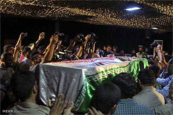 دیدار خانواده شهید دفاع مقدس سید مهدی غلامی پس از ۳۳ سال 4