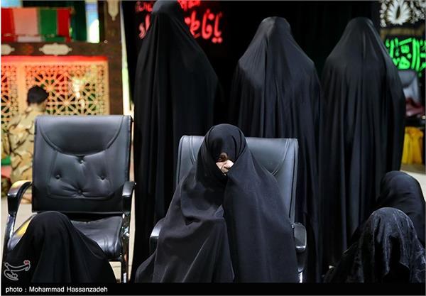 دیدار خانواده شهید تازه تفحص شده حسین سپهر با پیکر وی 9