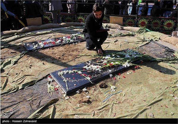 تشییع دو شهید گمنام در یافت آباد 1