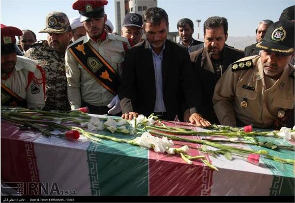 ورود پیکر پاک دو شهید دوران دفاع مقدس به بیرجند 9