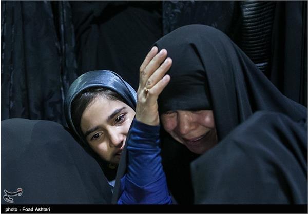 دیدار خانواده شهید سیدیحیی سیدی با پیکر فرزندشان پس از ۳۰ سال 19