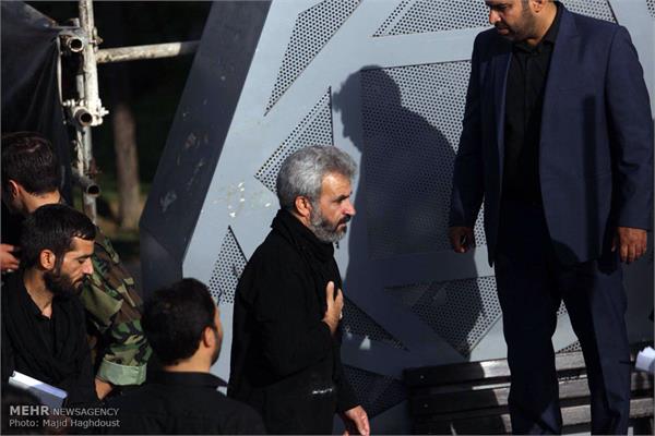مراسم تشییع شهید محسن حججی در میدان امام حسین (ع) 9