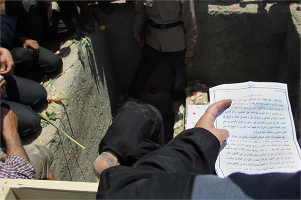 تشییع و خاکسپاری دو شهید گمنام در دانشگاه آزاد پرند 37