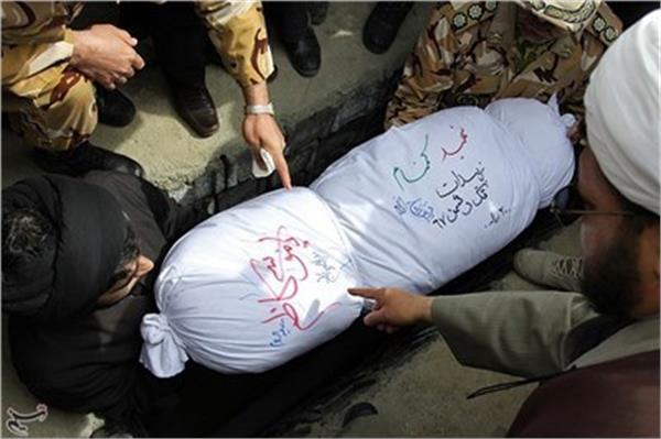 تشییع شهید گمنام در پادگان قهرمان همدان