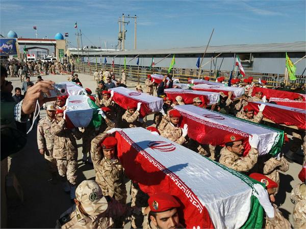 ورود پیکر مطهر 98 شهید دفاع‌ مقدس به کشور 3