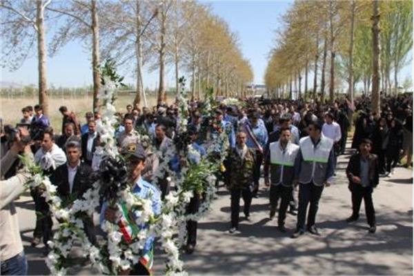 تشییع و خاکسپاری دو شهید گمنام دردانشگاه علوم پزشکی ارومیه