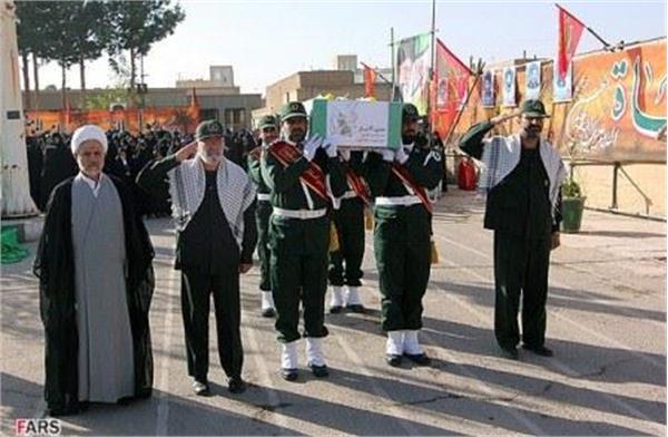 تشییع و خاکسپاری یک شهید گمنام در حوزه علمیه خواهران یزد