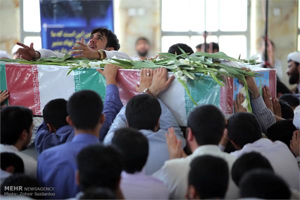 مراسم وداع با پیکر روحانی شهید محمد شیخ شعاعی 3