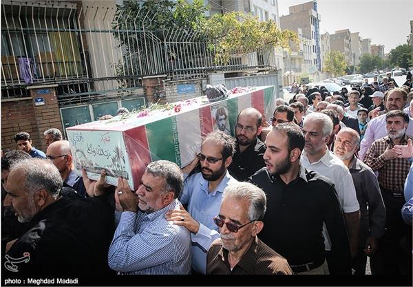 تشییع پیکر شهید عزت الله رضاعلی 6