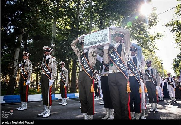 مراسم تشییع پیکر شهید گمنام در ستاد هوانیروز 2