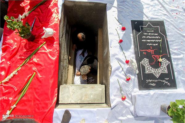 مراسم تشییع شهدای گمنام در سالروز شهادت حضرت زهرا(س) در بیرجند 21